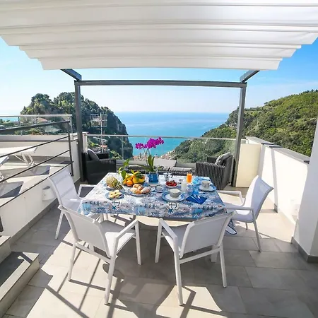 Villa Admiring Amalfi Scala Exterior foto