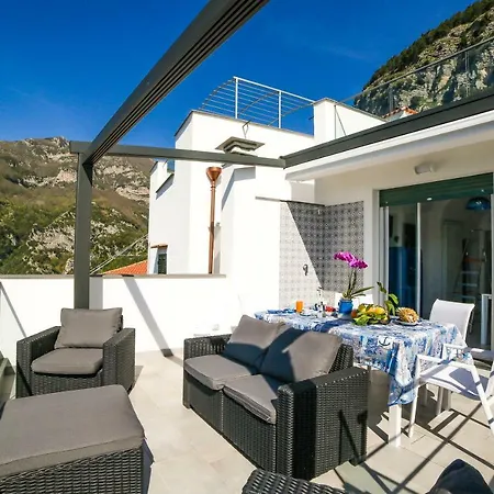 Villa Admiring Amalfi Scala Exterior foto